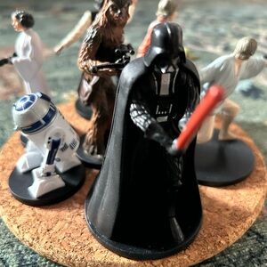 Bundle of 8 Star Wars figures, 4" height, Luke Skywalker, Han Solo, Yoda, more